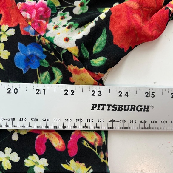 Rose + Olive Floral Blouse Women’s L Black Boho Tunic Top Pintuck Long Sleeve - Picture 6 of 11